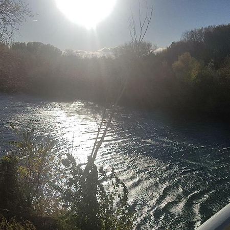 Gite Face A La Riviere -Proche Du Pont Du Gard- Montfrin Buitenkant foto