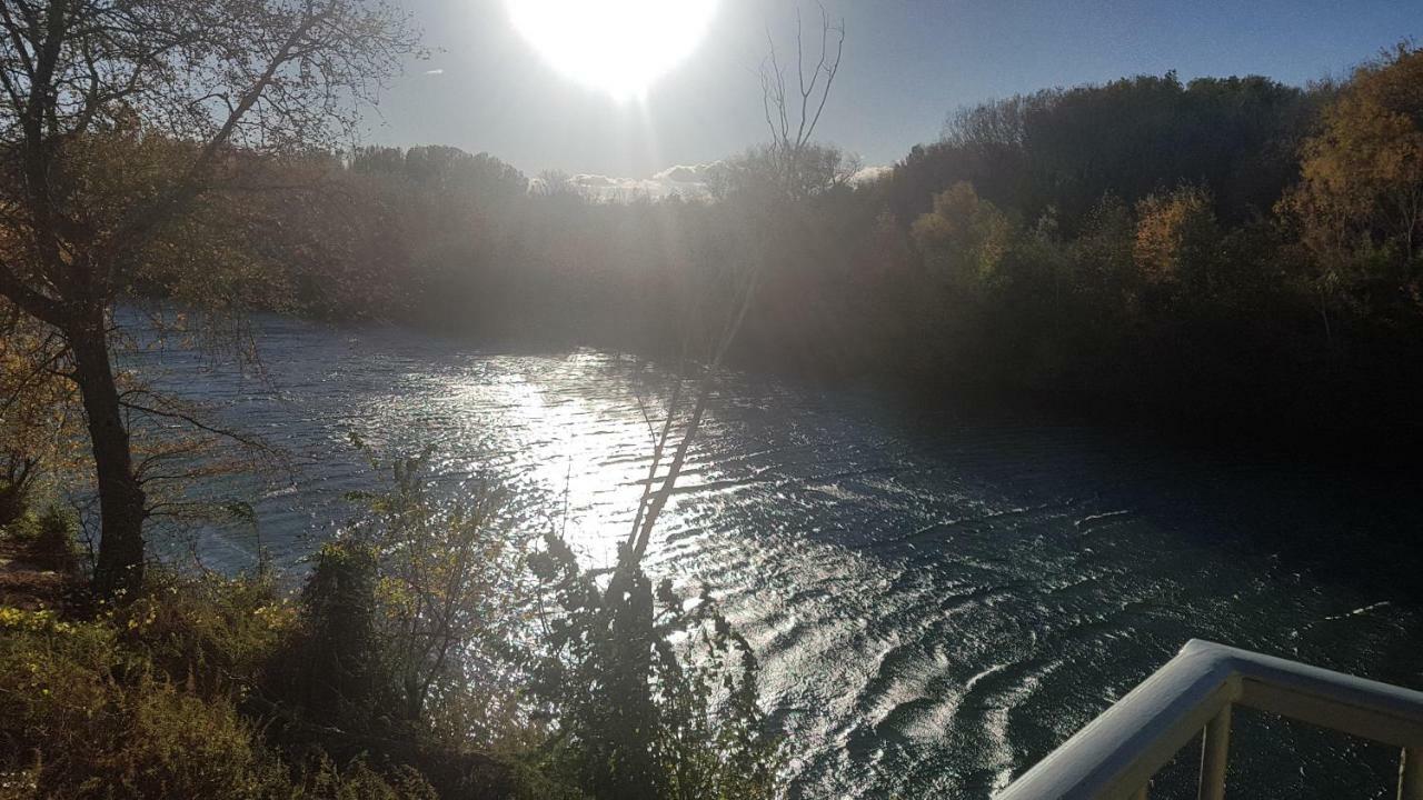 Gite Face A La Riviere -Proche Du Pont Du Gard- Montfrin Buitenkant foto